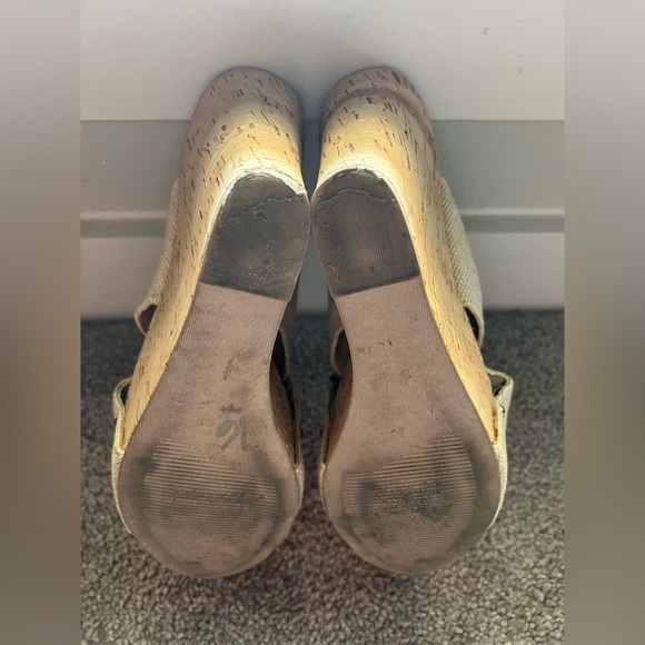Steve Madden “Pride” Cork Wedges - Picture 12 of 13